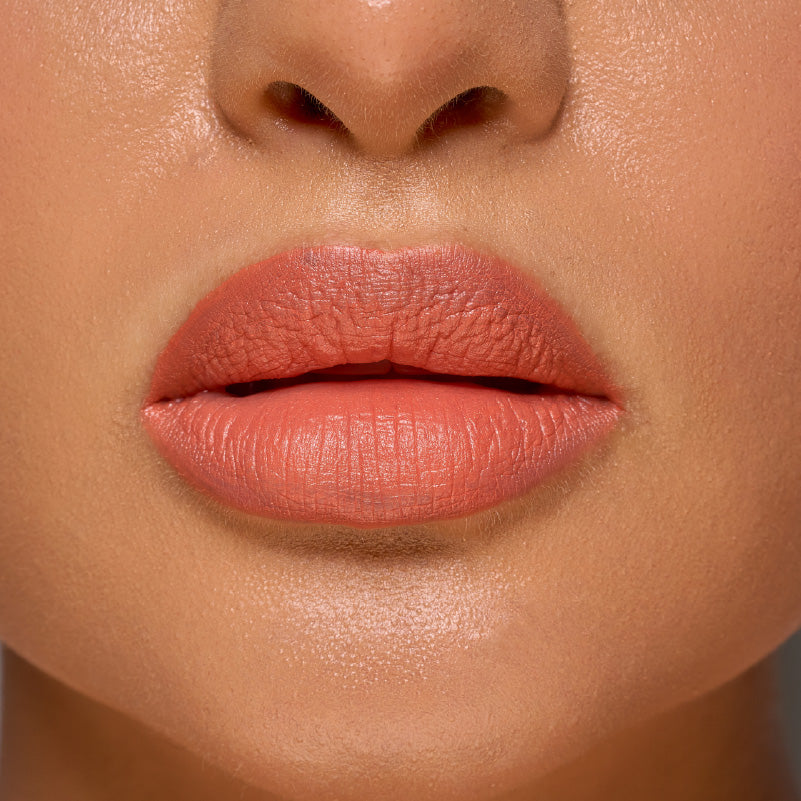 Labial Airy Lip Mud