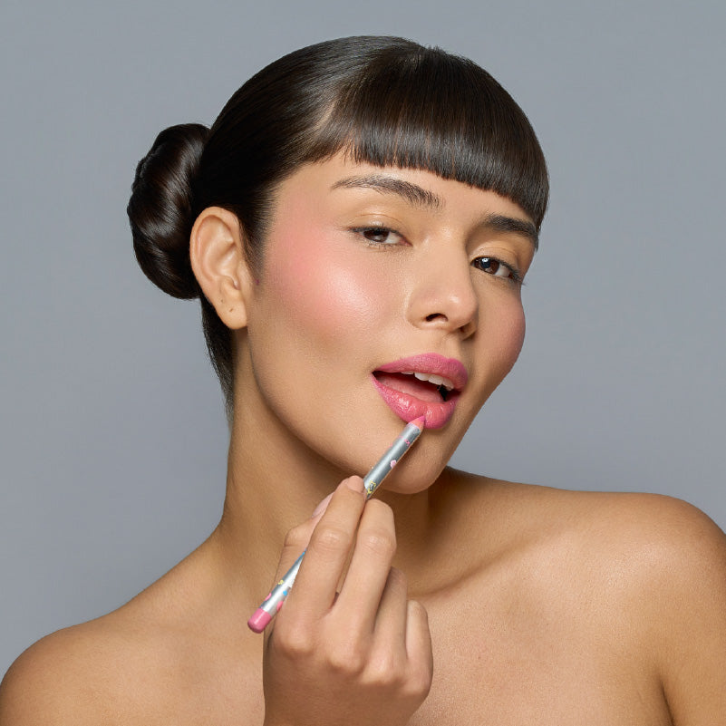 Lápiz de maquillaje multifuncional