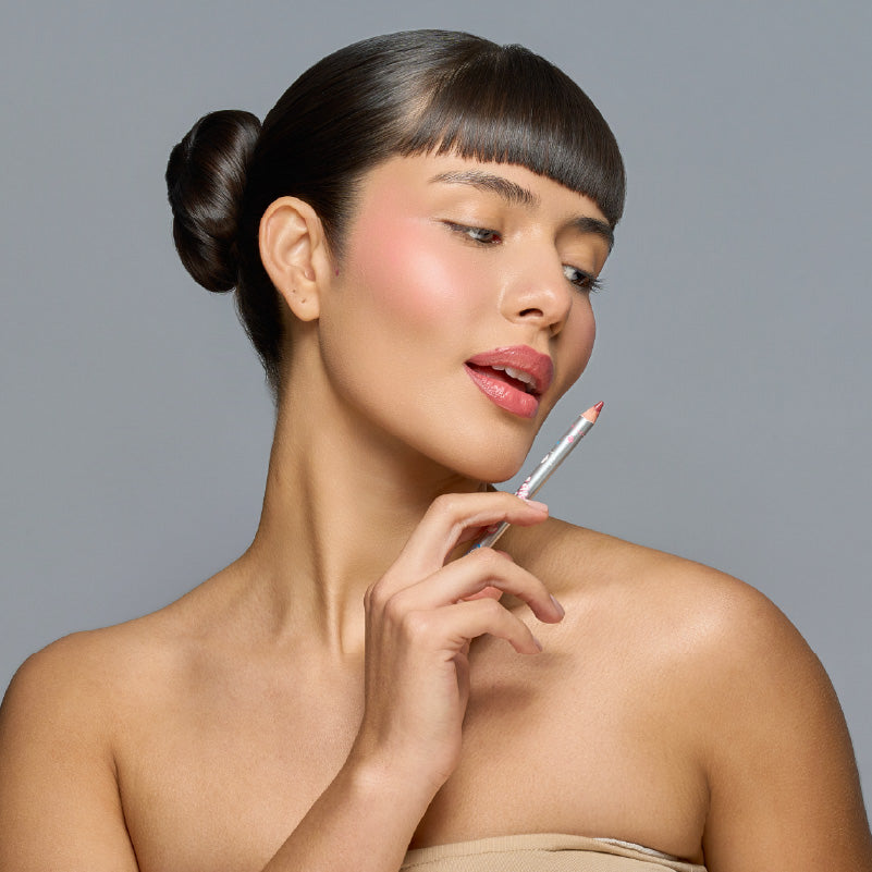 Lápiz de maquillaje multifuncional